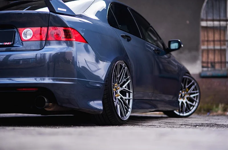 Japan Racing JR28 20x8,5 ET30 5x120 Hyper Black