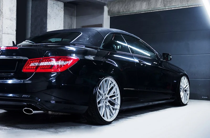 Japan Racing JR28 20x8,5 ET30 5x120 Hyper Black